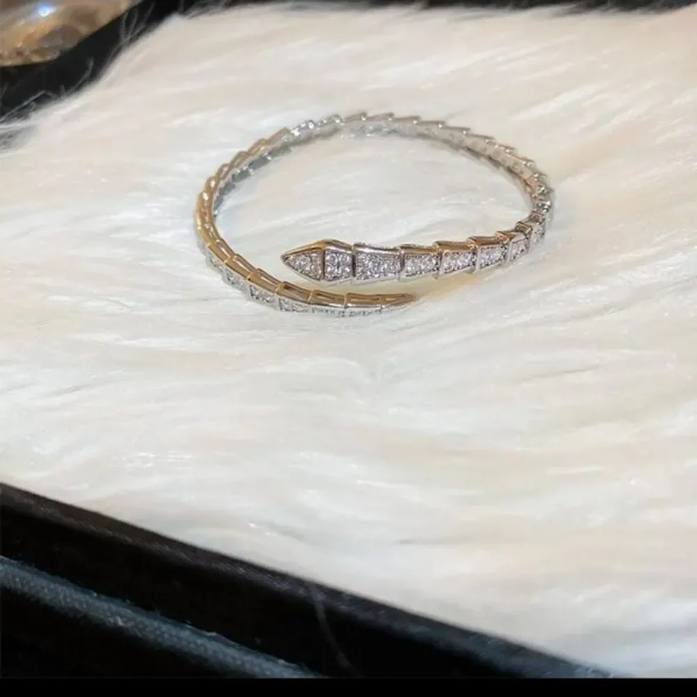 Snake design bracelet - Picture 2 of 4